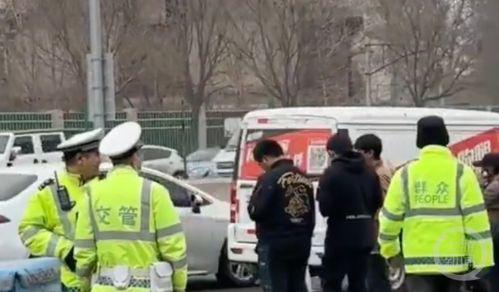 西宁交警吃瓜群众视频,一场意外引发的全民围观