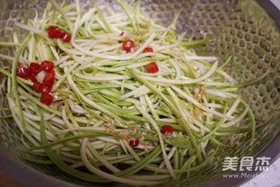 角瓜凉拌怎么吃,角瓜凉拌，简单美味家常菜